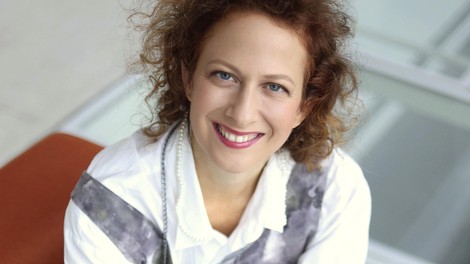 Spoznajte Niko Veger, lepotno strokovnjakinjo, ki sestavlja žirijo ELLE Beauty Awards 2026