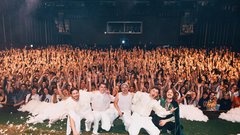 
                                                         Kokosy, koncert, Kino Šiška