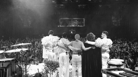 Glasbeni spektakel leta?! V Šiški na istem odru skupaj stalo kar 7 slovenskih legend! (FOTO)