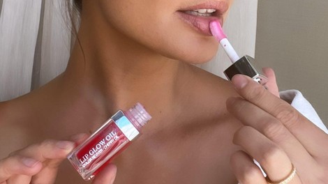 V dm je prispel popoln nadomestek ikoničnega Dior lip glossa, a stane nesramno manj