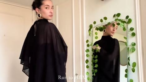 Viralna obleka iz H&M, ki se razproda takoj, ko se pojavi: To pomlad in poletje bo pravi hit