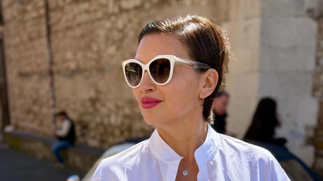 Nina Badrić pevka poletna obleka