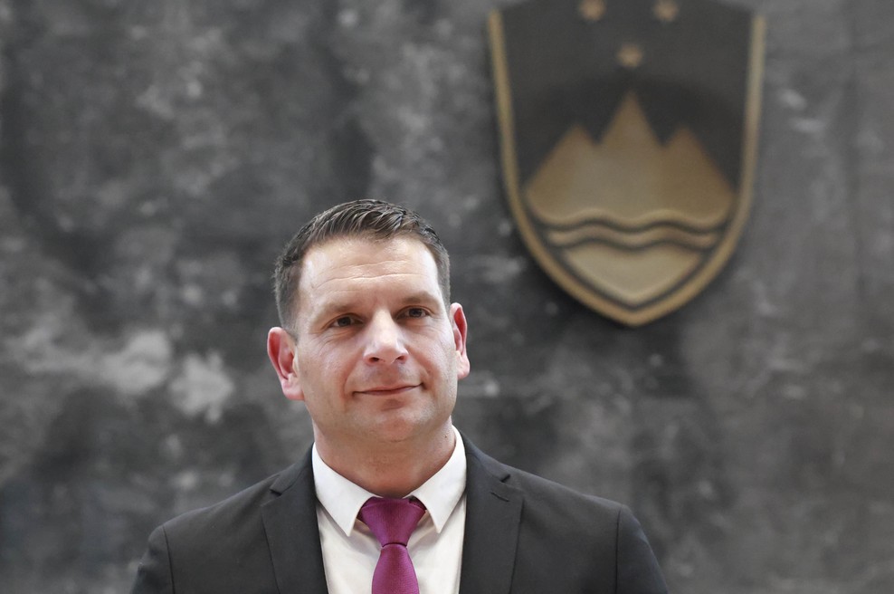 Zoran Stevanović nosi enega najbolj vročih trendov te sezone (foto: Bobo)