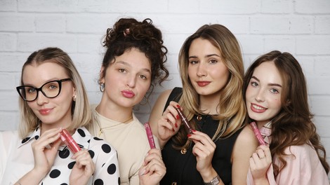 Dekleta z uredništva Elle jemljejo sapo vsaka s svojo kombinacijo bleščila in svinčnika za ustnice NYX Professional Makeup (fotografije in TikTok video v dokaz!)