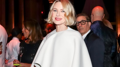 Nova obleka iz Zare je vse, kar si želimo za pomlad: elegantna, luksuzna in stane manj kot 40 evrov