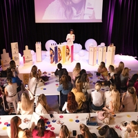 Afrodita nam je predstavila odgovor na potrebe sodobne kože: SKIN SPECIALIST