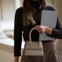 Kako narediti vtis v službi: na to pazite, da z izbiro oblačil ne boste udarili mimo