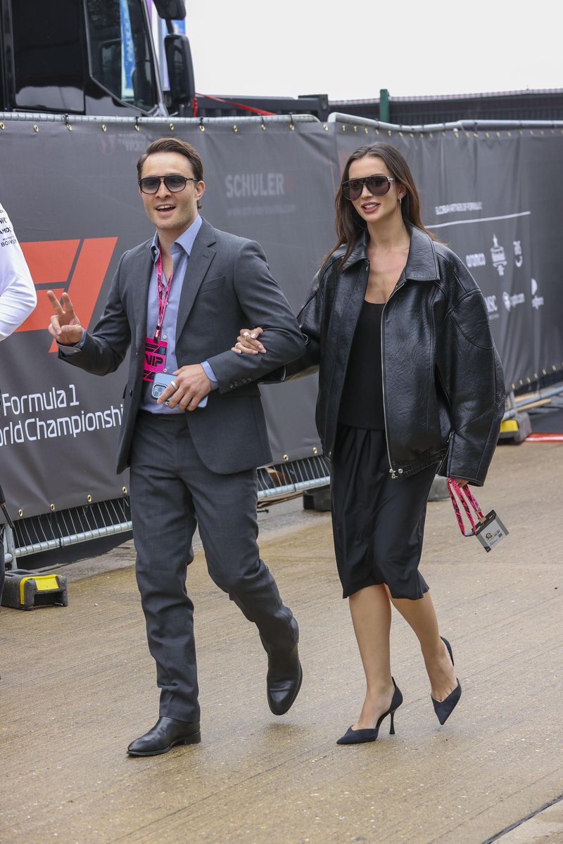 To so hlače, ki razdvajajo modne navdušence, a bi lahko postale najbolj vroča pomladna izbira