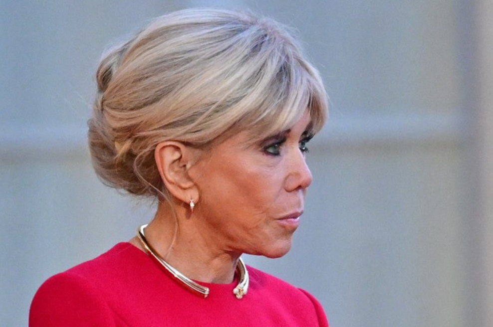 Brigitte Macron znova presenetila: preprost modni kos, ki je ukradel vso pozornost (foto: Profimedia)