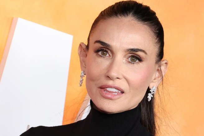 Demi Moore obleka znamka Carolina Herrera