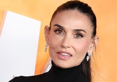 Videz Demi Moore, o katerem vsi govorijo: modni detajl, ki naredi ogromno razliko