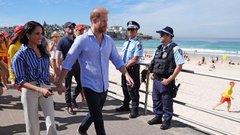 Meghan Markle bele teniske