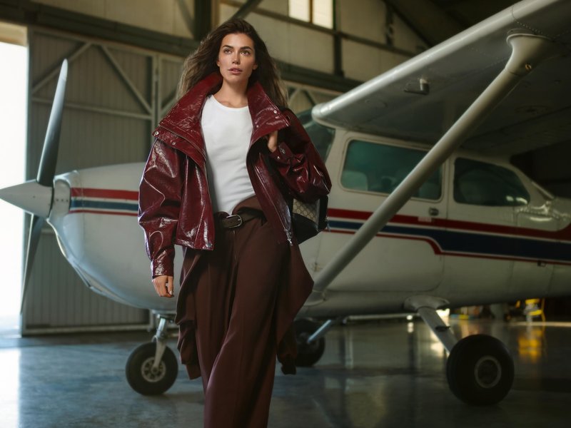 Ksenia Mishina: “Umetna inteligenca lahko posnema vizualno, ne more pa nadomestiti prisotnosti”