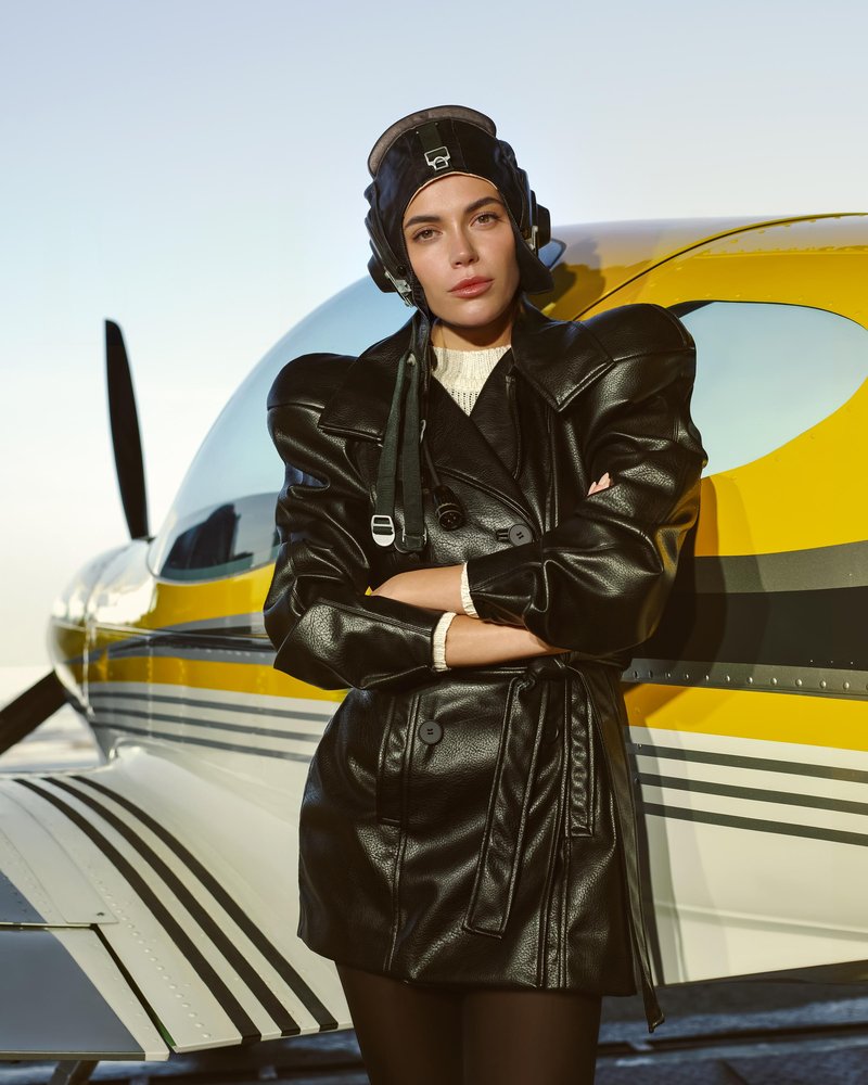 Ksenia Mishina: “Umetna inteligenca lahko posnema vizualno, ne more pa nadomestiti prisotnosti”