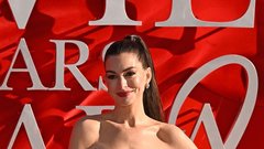 Anne Hathaway, obleka, Versace, Hudičevka v Pradi 2