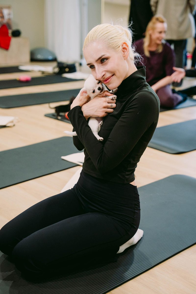 khloe kardashian Fabletics šport moda push up nedrček modrček