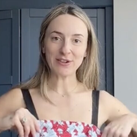 Presenetljiv modni ulov: vsi ostali odprtih ust, ko so videli, kaj je našla za drobiž v second handu