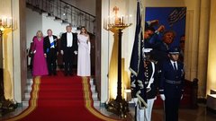
                                                         Melania Trump obleka Dior Ralph Lauren