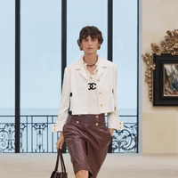 CHANEL Cruise 2026/27: poklon Coco Chanel in njeni modni revoluciji