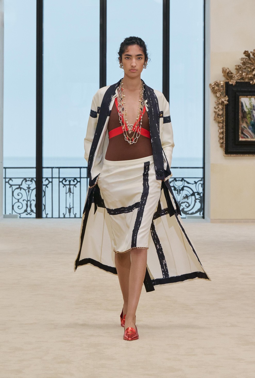 CHANEL Cruise 2026/27: poklon Coco Chanel in njeni modni revoluciji