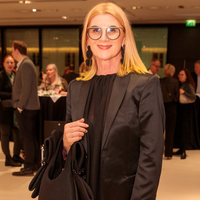 Unikaten kos slovenske modne oblikovalke na prestižni razstavi v ZDA (zraven je bila celo princesa)