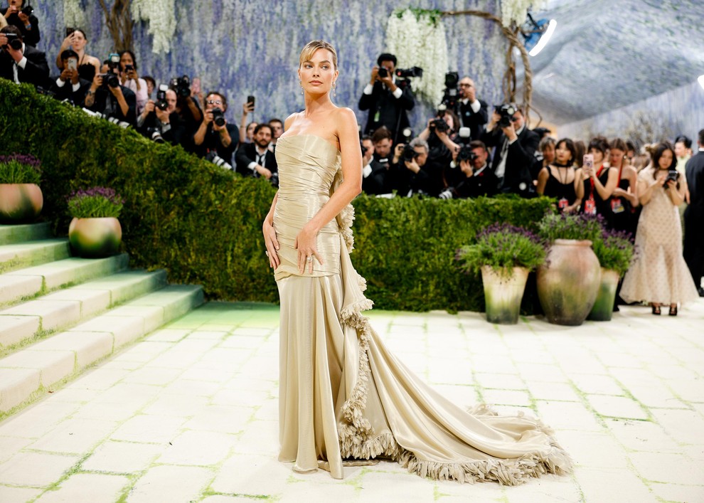 Margot Robbie / Chanel