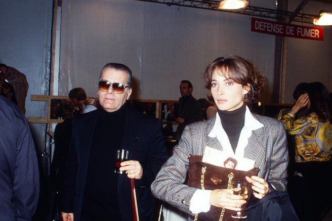 Bila je najlepša ženska 90-ih, danes pa prisega na naravno staranje in še vedno žari od lepote