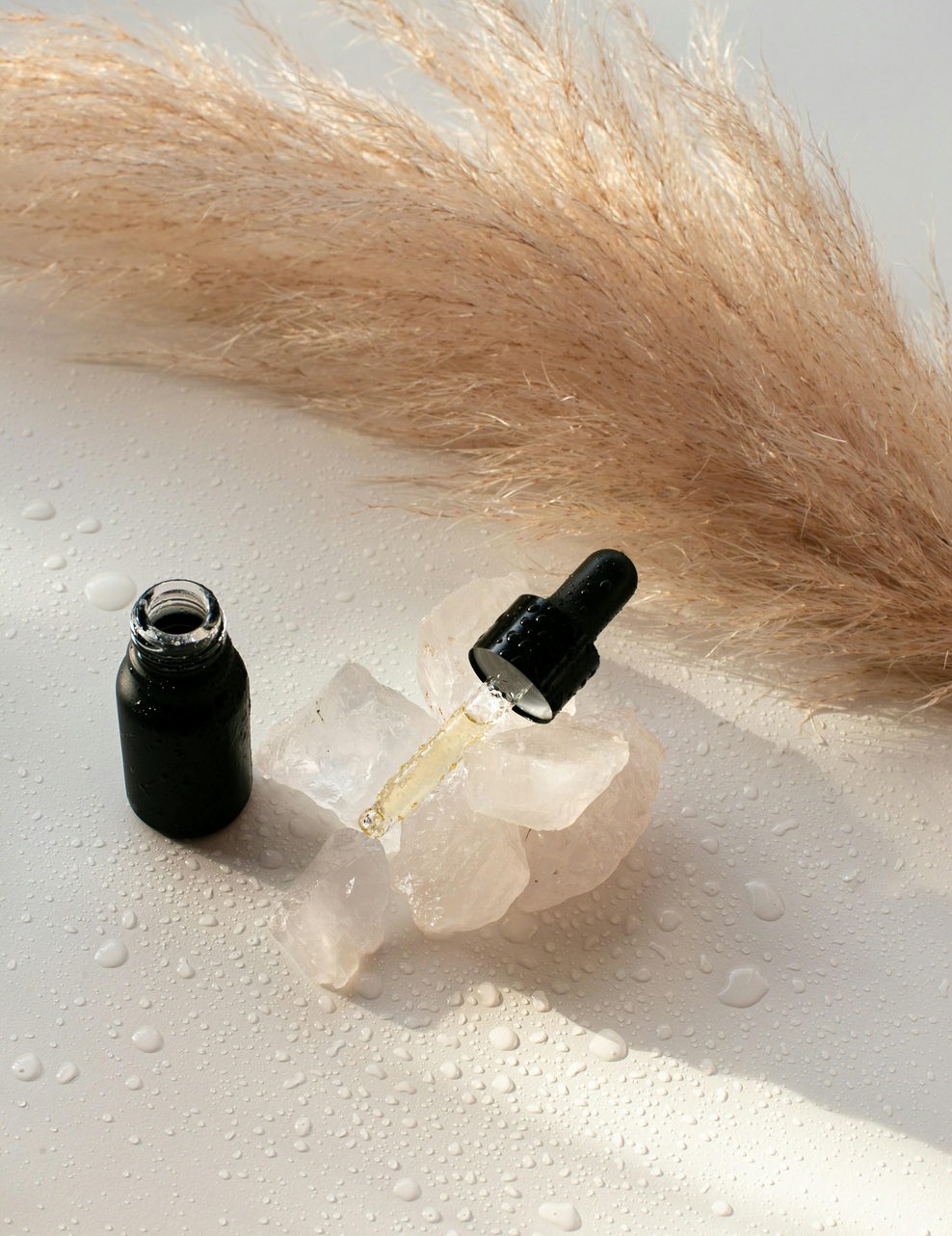 Je argirelin res "botoks v steklenički"? Vse o sestavini, ki bo zaznamovala leto 2026 (foto: Unsplash)