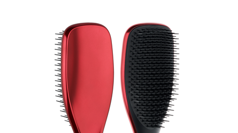 Za ravne, valovite in kodraste lase - tu je nagrajena krtača Tangle Teezer The Ultimate Detangler™ v Devil Wears Prada Red izdaji