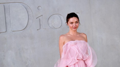 Prva vrsta Dior Cruise 2027: Videzi gostov, ki so nas očarali