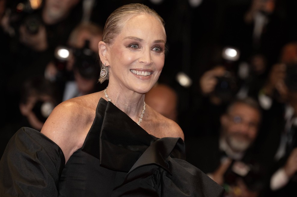 Sharon Stone (68) zablestela v Cannesu, najbolj komentiran pa je bil njen mladosten izgled (foto: Profimedia)