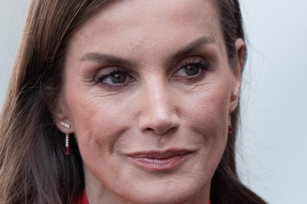Kraljica Letizia v popolni poletni kombinaciji: videz, ki ga zlahka posnemate (foto: Profimedia)