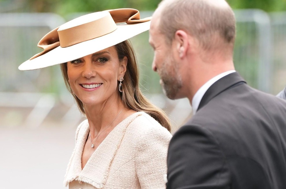 Kate Middleton na poroki: največ pozornosti ni pritegnila obleka, temveč dodatek za smešno nizko ceno (foto: Profimedia)