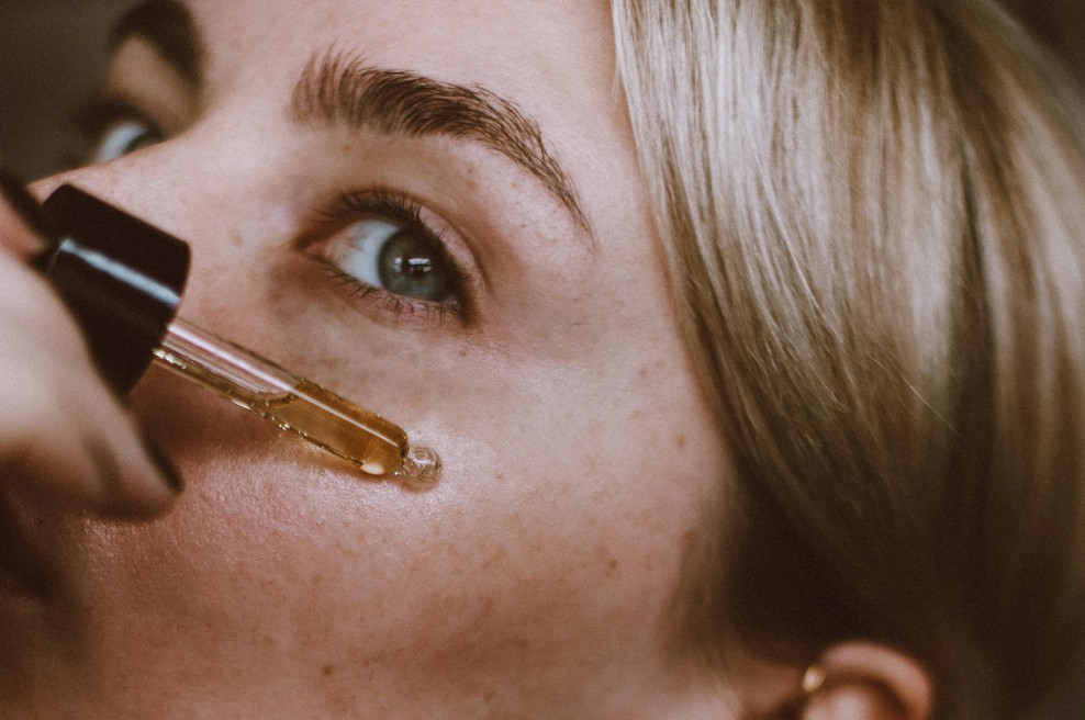 Volufiline: TikTok ga imenuje "filler v steklenički", dermatologi razkrivajo resnico (foto: Unsplash)