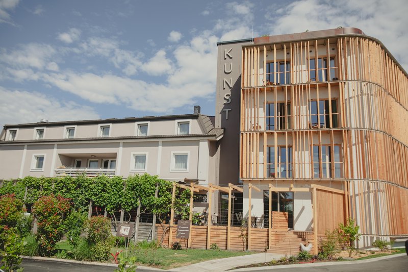 Nova destinacija za popoln oddih v Sloveniji: butični hotel, ki osvaja Posavje