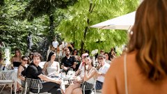 
                                                         Črna in bela sta vedno v modi: Pokukajte v ekskluzivni Elle x NIVEA Black&White Brunch