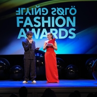 Podeljene Flying Solo Fashion Awards nagrade v ospredje končno postavljajo ustvarjalce, brez katerih moda ne bi obstajala