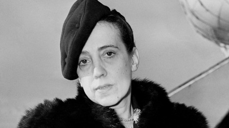 Elsa Schiaparelli: Inovatorka, ki je spremenila modo in jo pretvorila v umetnost