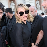 Kako to poletje nositi culotte hlače? Margot Robbie ima odgovor