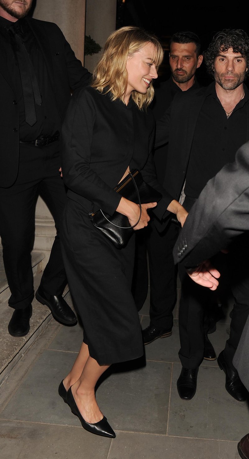 Kako to poletje nositi culotte hlače? Margot Robbie ima odgovor