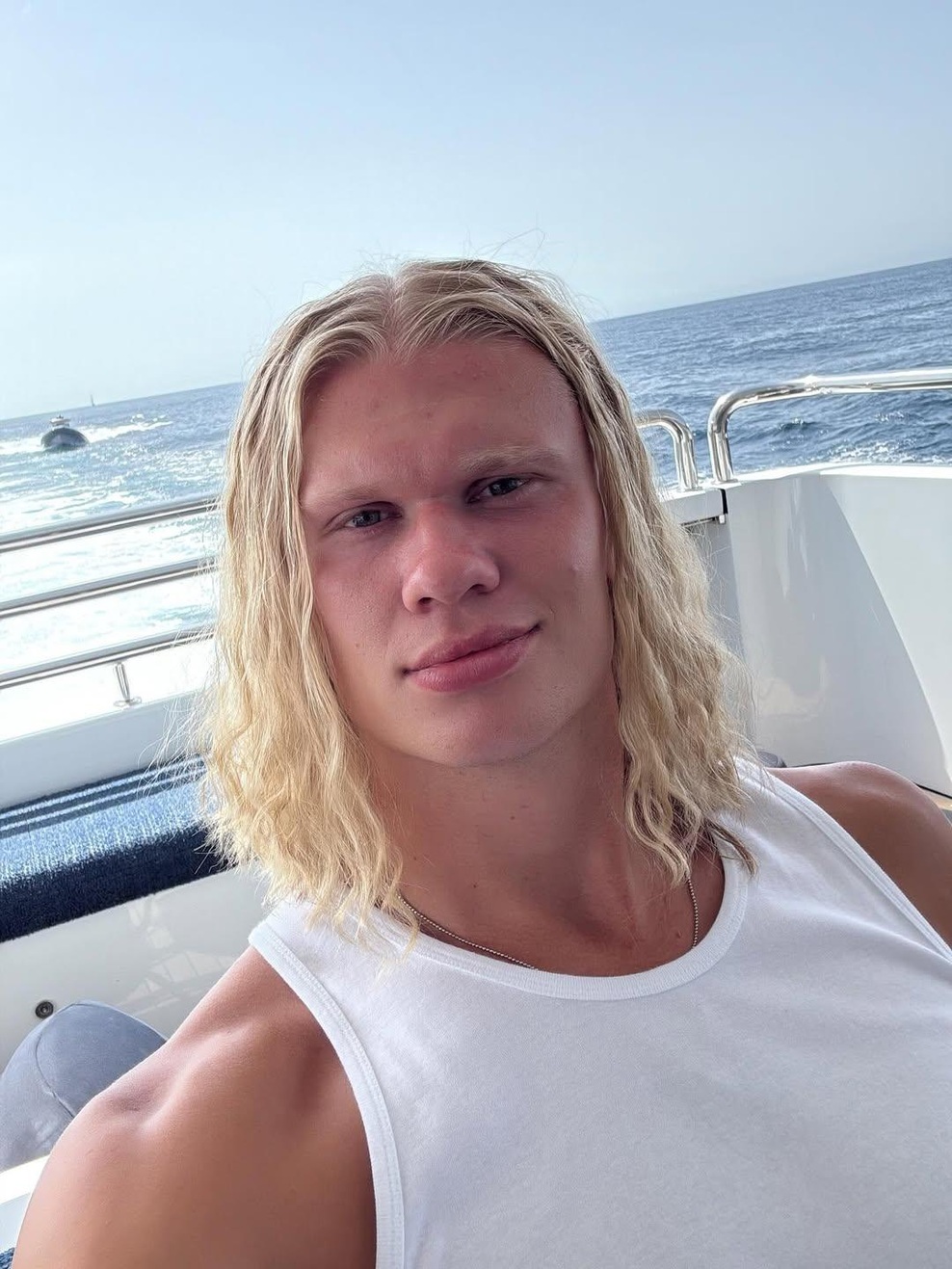 Kličejo ga Hermès lepotica: Erling Haaland na SP 2026 blesti z goli, izven igrišč pa preseneča s kolekcijo torbic (foto: instagram/erling)