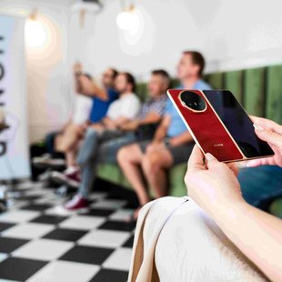HONOR Magic V6 odslej tudi v Sloveniji