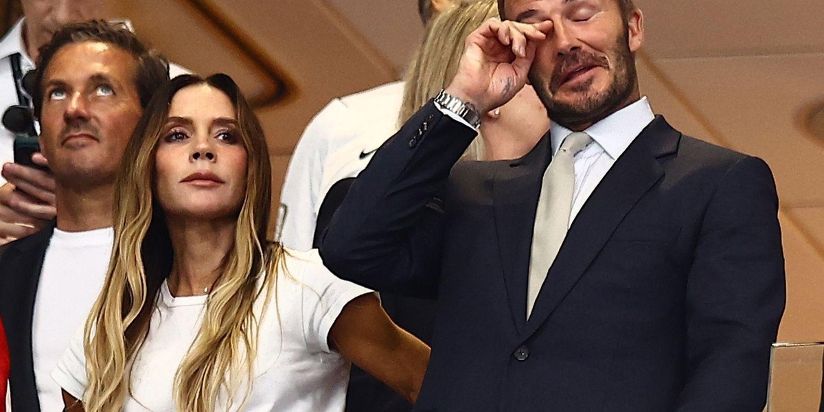 Victoria Beckham za finale SP 2026 izbrala minimalistično kombinacijo, ki jo z lahkoto poustvarite to poletje