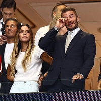 Victoria Beckham za finale SP 2026 izbrala minimalistično kombinacijo, ki jo z lahkoto poustvarite to poletje