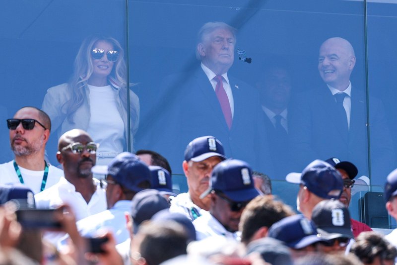 Melania Trump na finalu svetovnega prvenstva zablestela v športno šik kombinaciji