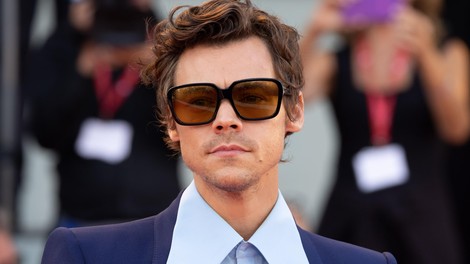 Harry Styles nosi srajco, ki jo dekleta najraje kradejo svojim fantom