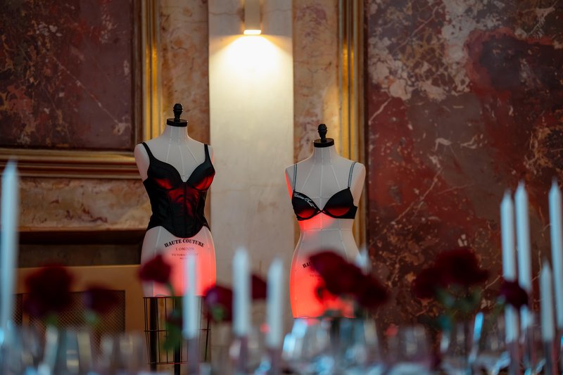 Nova era Very Sexy: Victoria’s Secret na ekskluzivnem večeru v Beogradu razkrila novo kolekcijo