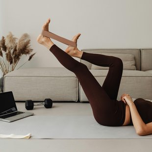 Kaj je »skinny fat« in zakaj nižja številka na tehtnici ne prinese nujno bolj čvrstega telesa?