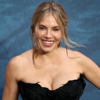 Sienna Miller je klasični balonar zamenjala z modelom, ki bo hit letošnje jeseni