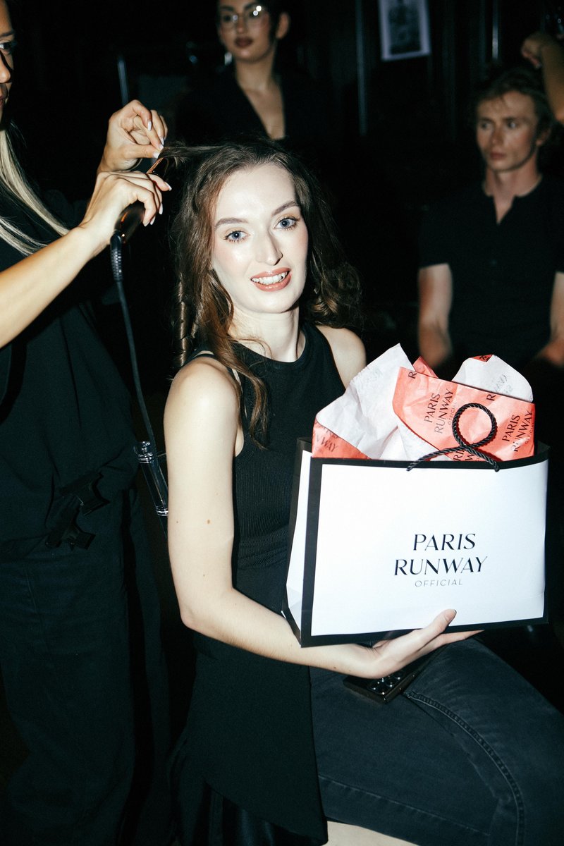 Gradimo prihodnost mode: Paris Runway ustvarja prostor za novo generacijo modnih ustvarjalcev
